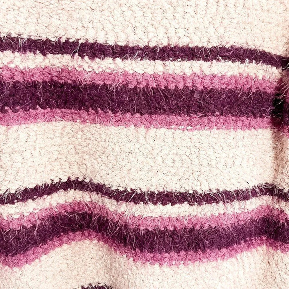 Torrid Pink Striped V Neck Fuzzy Eyelash Sweater Women's Plus Size 00 - Picture 7 of 10